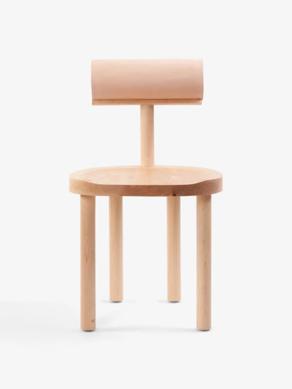 Butaco alto de madera de haya